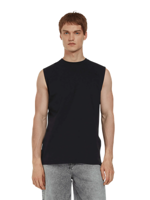 Sleeveless T-shirt