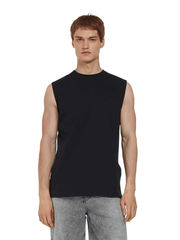 Sleeveless T-shirt